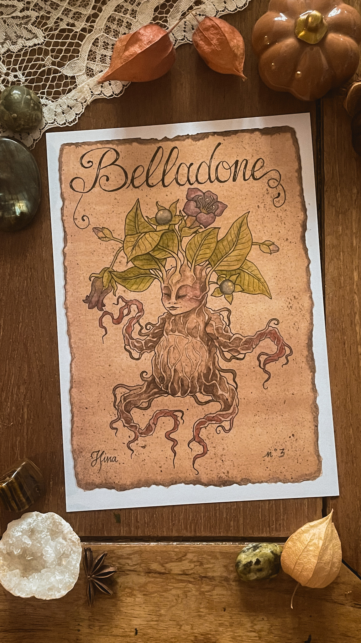 Sujet : Mandragore Original unique. Peinture à l'aquarelle sur papier 300gr, extraite de la série Mandraktober 2025 d'Hina Art.